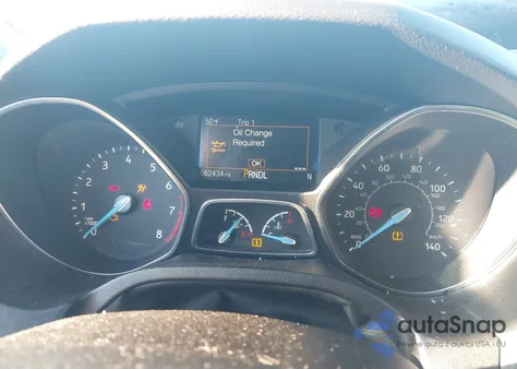 2018 Ford Focus Se z USA, uszkodzony, nr VIN 1FADP3F20JL301557